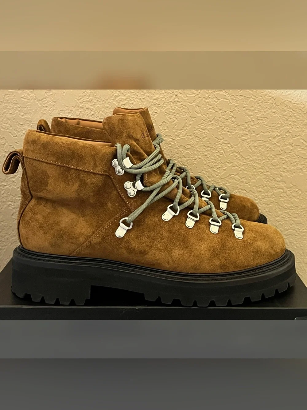 G.H. Bass & Co. Mason Alpine Boots Brown Suede Color Men's Size-10